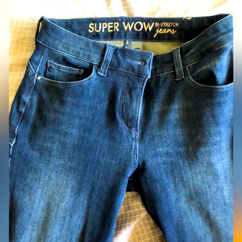 Super Wow Skinny Jeans, butt lifting! it’s a 26, recommend for a 24.